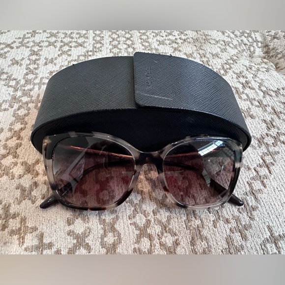 Prada Sunglasses Authentic with Case Tortoise Shell Gold Gradient Lens - Picture 1 of 8
